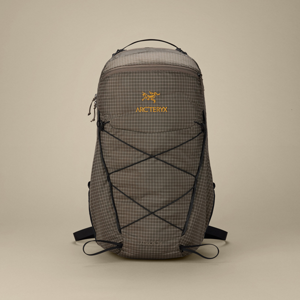 아크테릭스[ARCTERYX] FW26 에어리어스 18 백팩 / ABQFU10704 (당일발송)